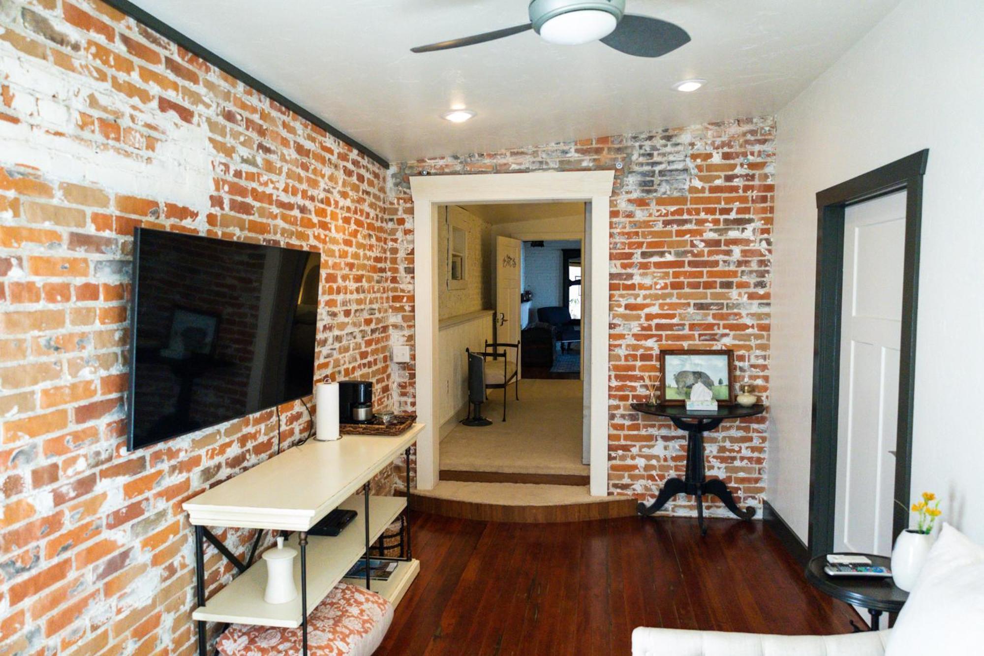 Hotel Lander Millhouse Esterno foto