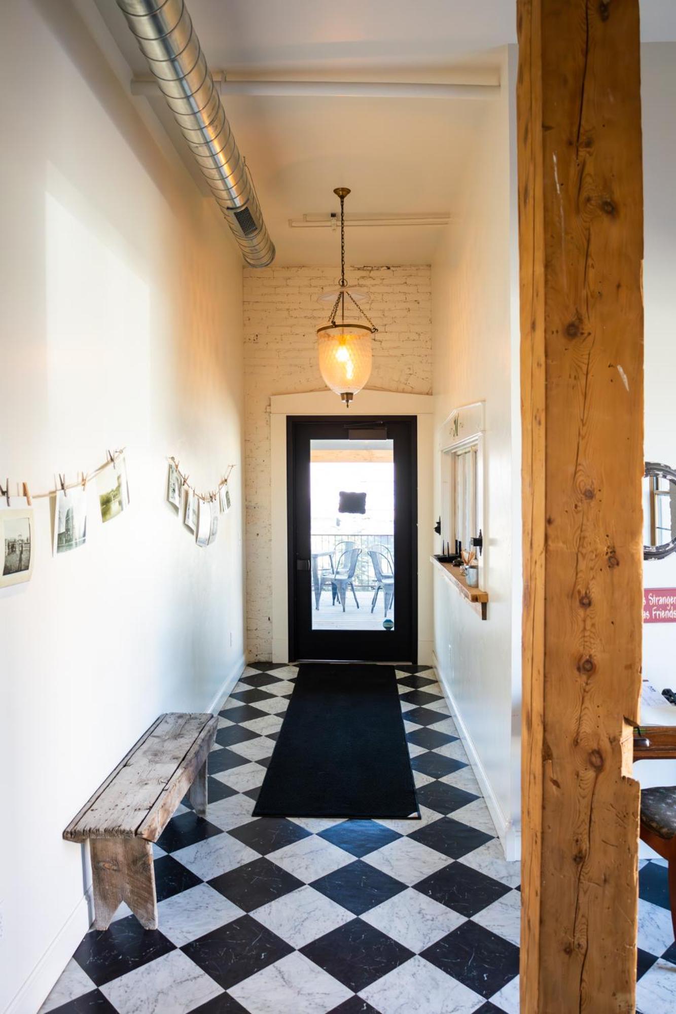 Hotel Lander Millhouse Esterno foto