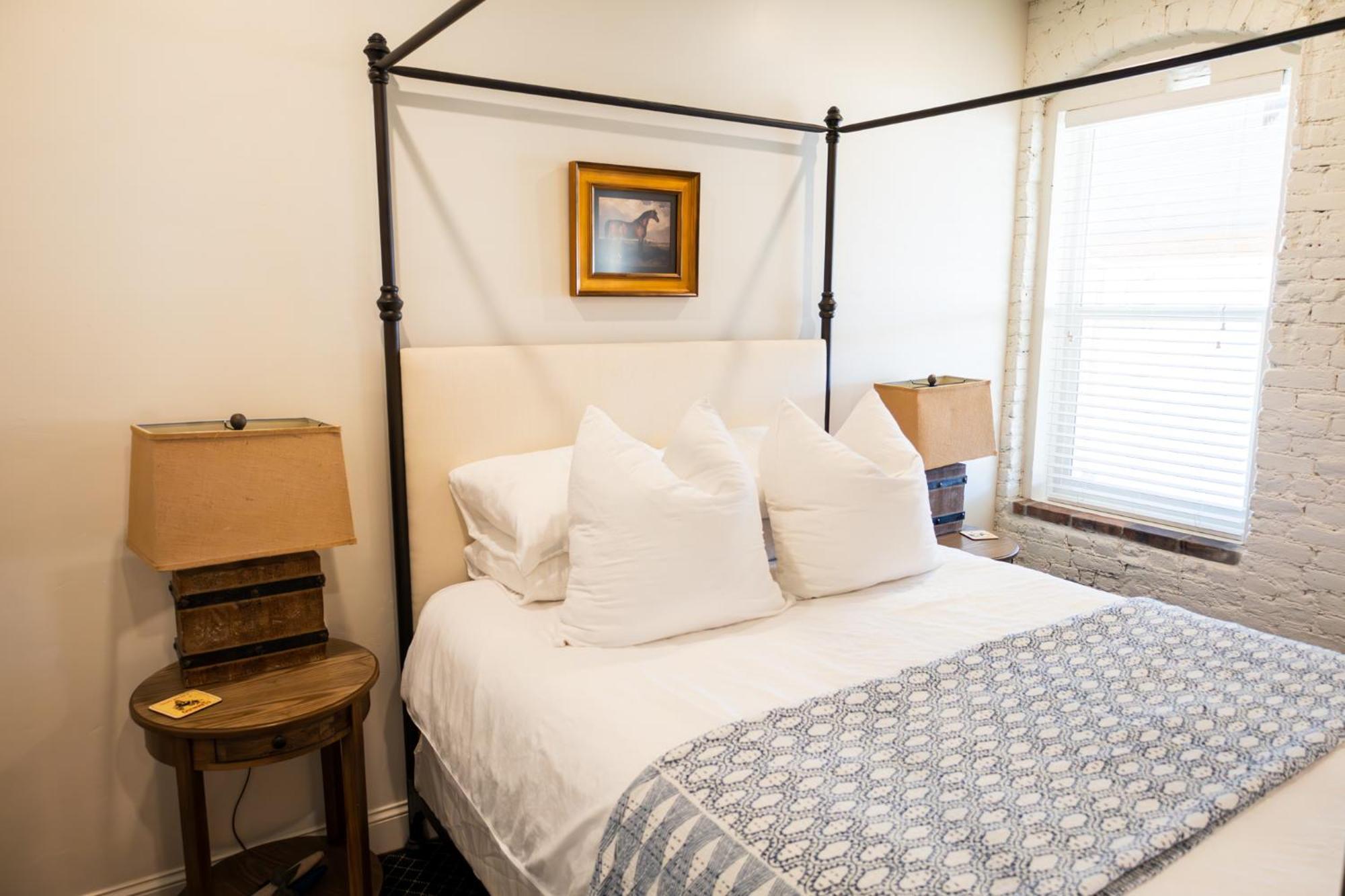 Hotel Lander Millhouse Esterno foto